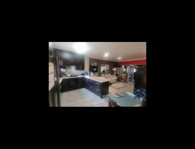 4 BEDROOM HOUSE FOR SALE IN VERWOERDPARK